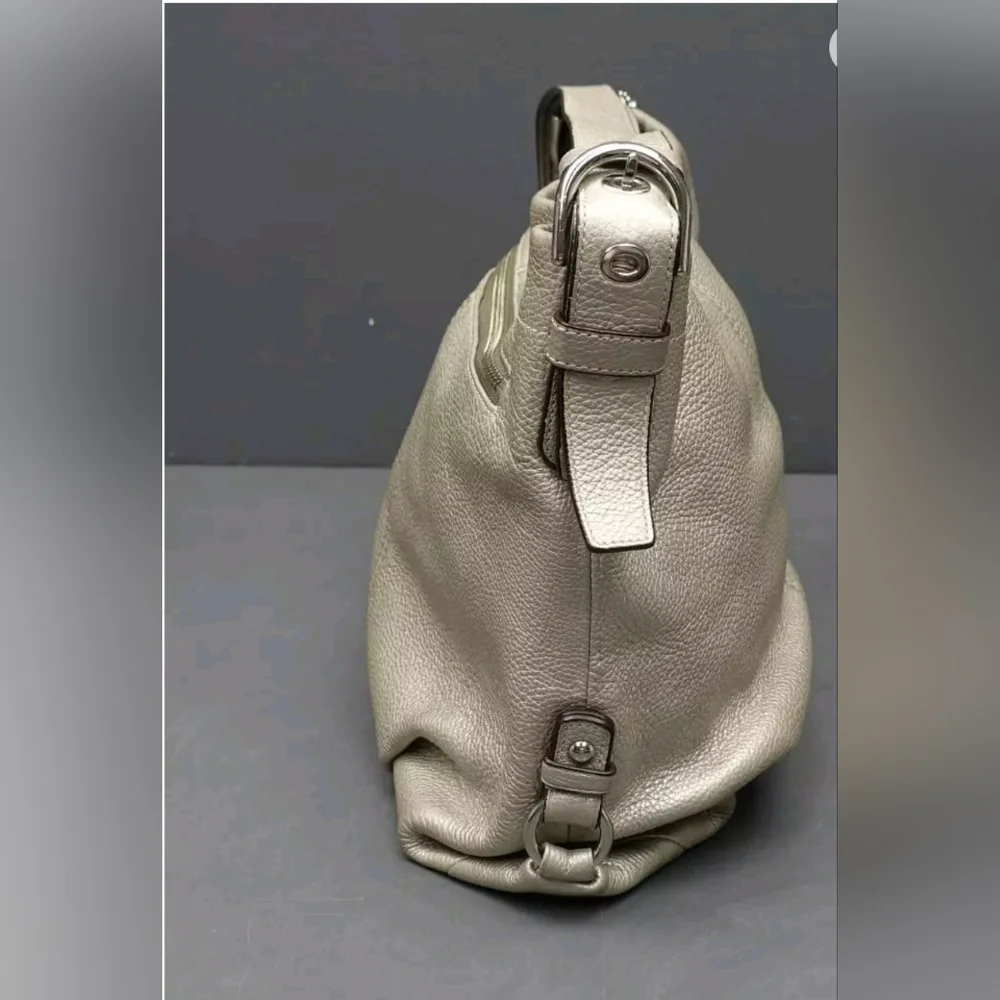 Coach Duffle Champagne Metallic Pebbled Leather Hobo Shoulder Bag Purse #F15064